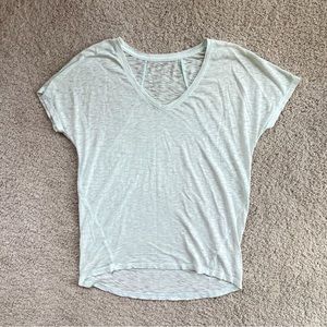 Athleta Pale Mint Green Short Sleeve Top Size Small, Burnout Vcut Lightweight